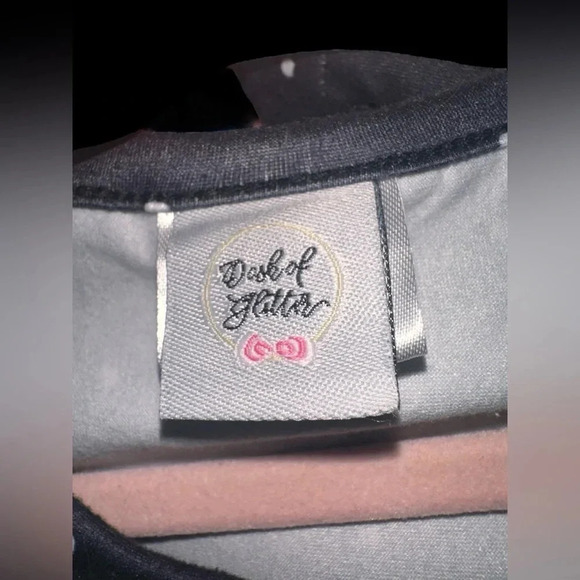 Candy Corn Romper size 18-24 months - Picture 4 of 6